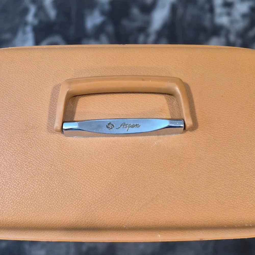 VTG JCPenney Aspen Samsonite Train Case Tan Hard Shell Vanity Makeup Box Mirror